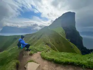 Hiking the Kallur lighthouse hike.